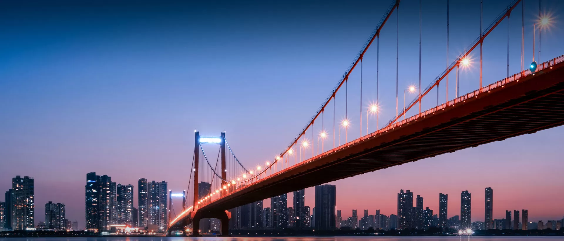 أضواء الشوارع بالطاقة الشمسية أضواء الشوارع بالطاقة الشمسية